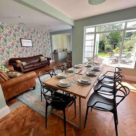 Spacious Semi-Detached Southsea House, Free Parking On Drive 朴次茅斯 外观 照片