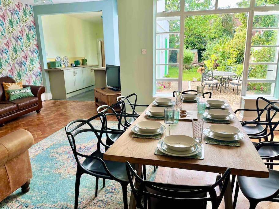 Spacious Semi-Detached Southsea House, Free Parking On Drive 朴次茅斯 外观 照片