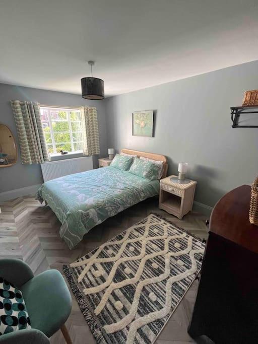 Spacious Semi-Detached Southsea House, Free Parking On Drive 朴次茅斯 外观 照片