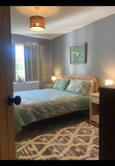 Spacious Semi-Detached Southsea House, Free Parking On Drive 朴次茅斯 外观 照片