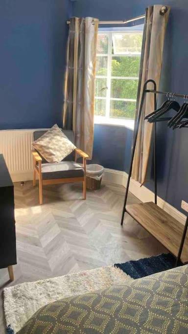 Spacious Semi-Detached Southsea House, Free Parking On Drive 朴次茅斯 外观 照片